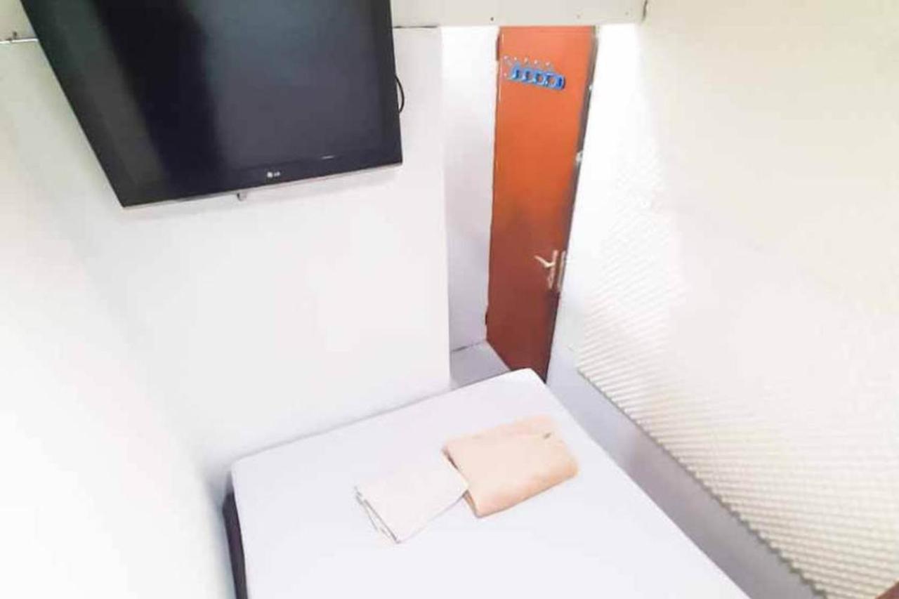 Royal Mas Hayam Wuruk Redpartner Jakarta Exterior photo